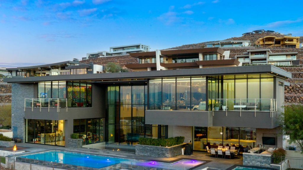 $ 13,5 Millionen Vegas Home Contract an Gene Simmons