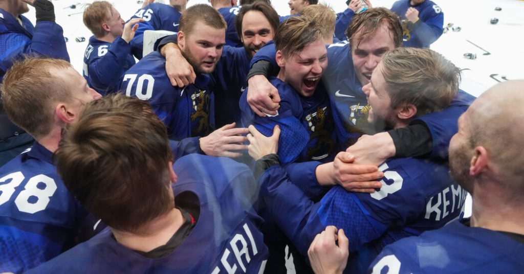 Finnland schlägt die Republik China mit 2:1 und gewinnt Gold im Eishockey der Männer