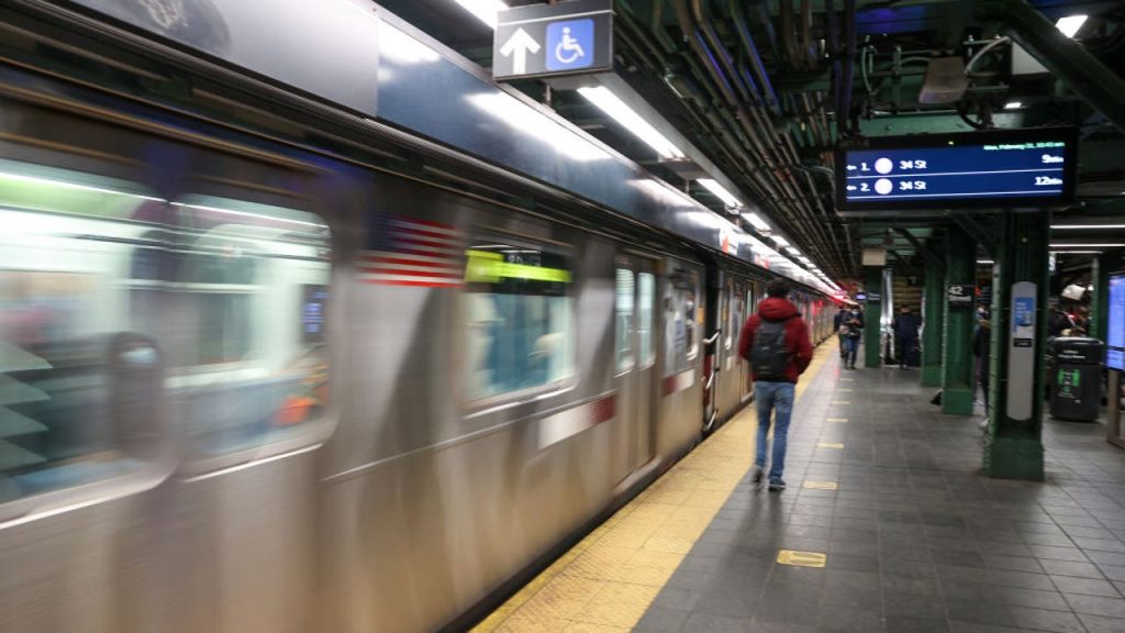 MTA testet Bahnsteigsperren an drei U-Bahn-Stationen in New York