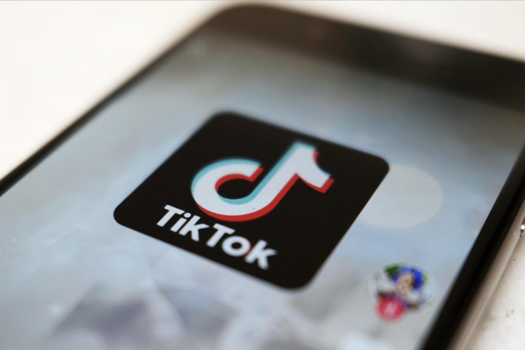 Netflix und TikTok verbieten Dienste in Russland, um Repressionen zu vermeiden