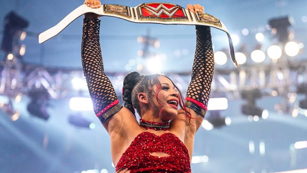 Bianca Belair besiegt.  Becky Lynch gewinnt die Raw Women's Championship