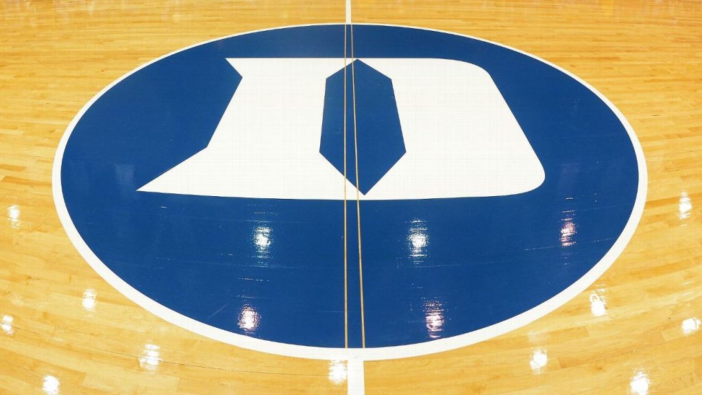 Die Duke Blue Devils haben Jay Lucas von den Kentucky Wildcats zu ihrem Assistenz-Basketballtrainer ernannt