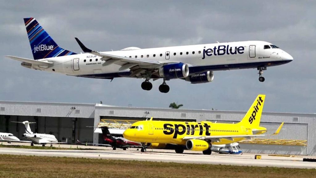 JetBlue startet feindliches Übernahmeangebot von Spirit Airlines