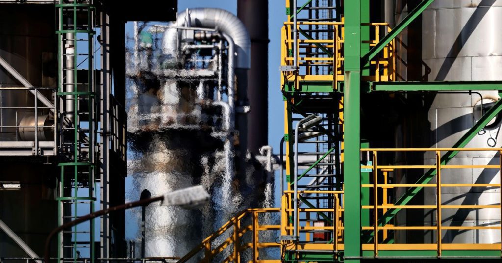 Deutsche Quellen warnen vor einer möglichen Obergrenze für den russischen Ölpreis, die noch lange nicht unmittelbar bevorsteht