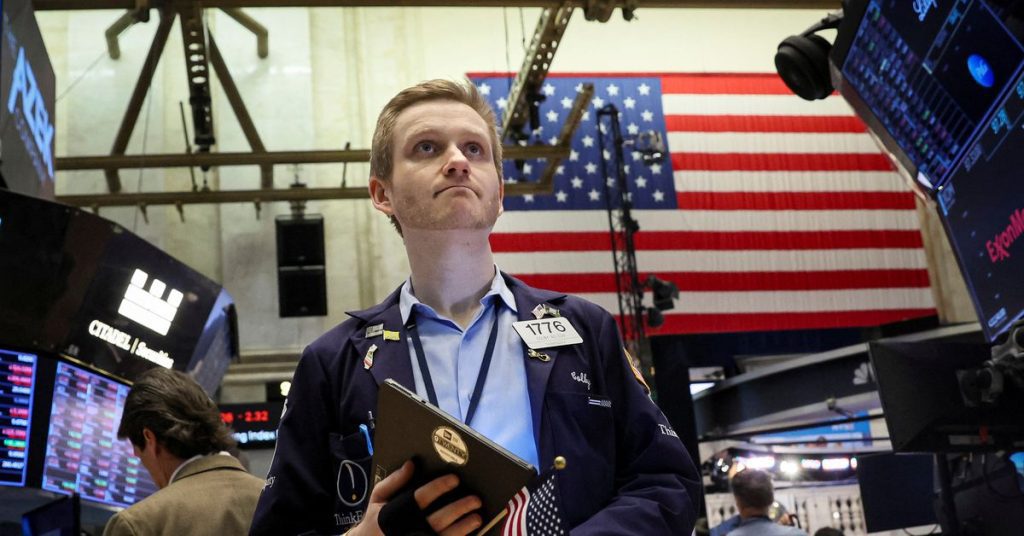 Die Wall Street beeilt sich, nach der Erklärung der Fed höher zu schließen