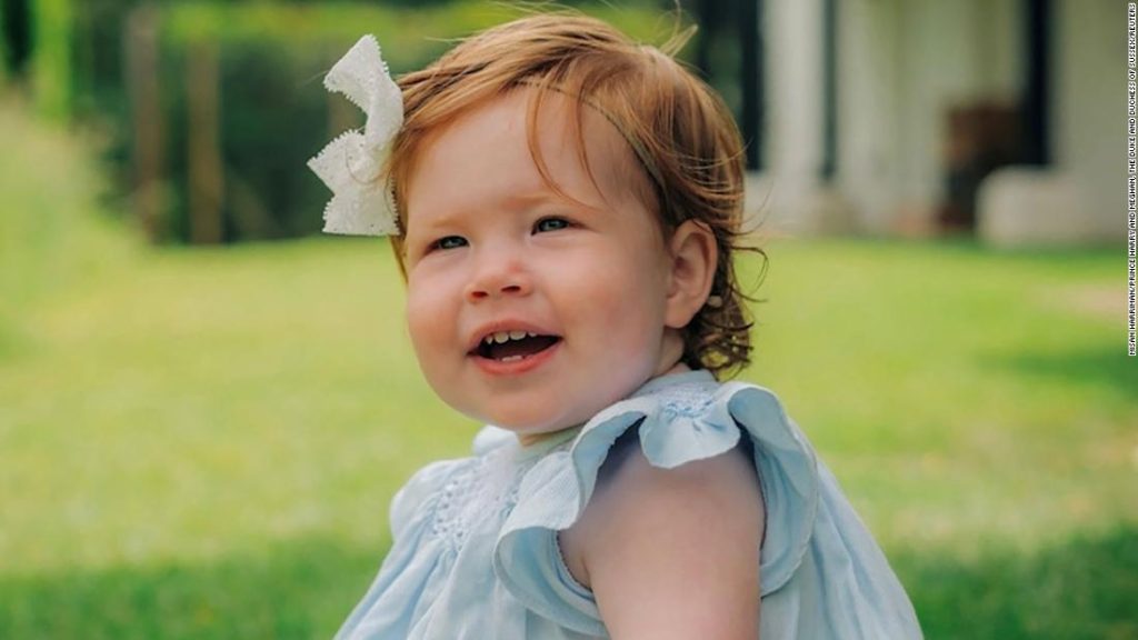 Prinz Harry und Meghan veröffentlichen ein neues Foto ihrer Tochter Lillipet
