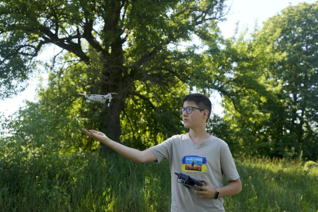 Ukrainischer Drohnen-Champion im Teenageralter „glücklich, jemanden zerstört zu haben“