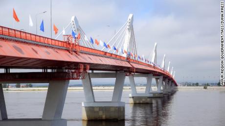 China und Russland bauen Brücken.  Avatar beabsichtigt