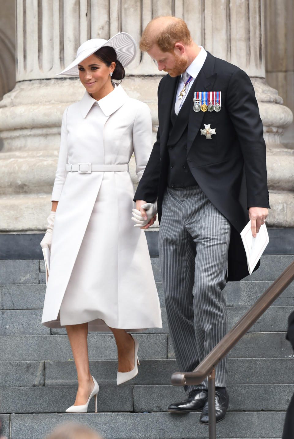 Meghan, die Herzogin von Sussex, und Prinz Harry, Herzog von Sussex, nahmen an einer Thanksgiving-Messe teil, um das Platinjubiläum Ihrer Majestät der Königin im Rahmen der Platinjubiläumsfeierlichkeiten in der St. Paul's Cathedral zu feiern.  Bildnachweis: Doug Peters/Impex