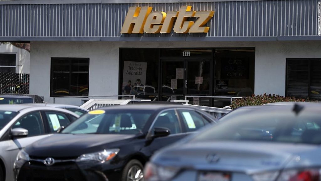 Hertz steht vor einer Klage von 47 Kunden, die falsche Verhaftungen vorwerfen