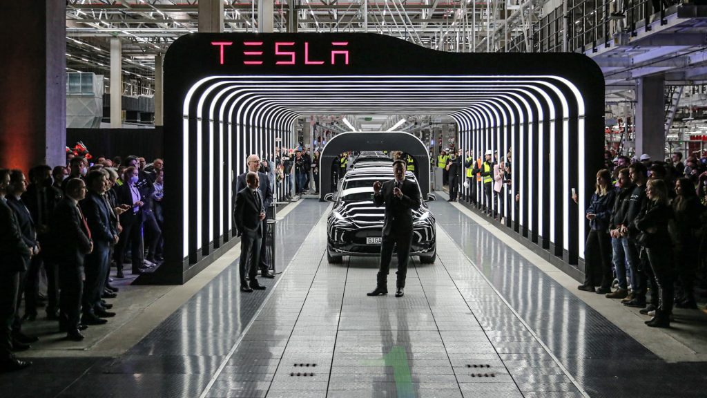 Laut Straßenverkehrsamt haben 59.000 Tesla-Autos Softwarefehler