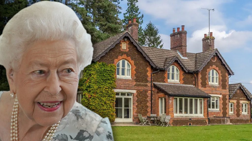 Queen Elizabeth’s Garden Home auf Airbnb Reserviert bis 2024
