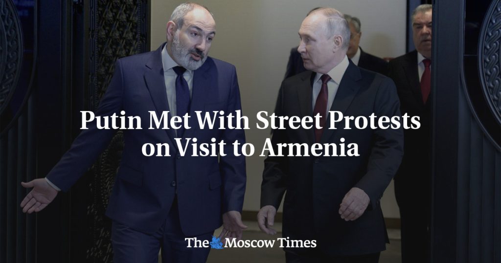 Putin traf bei seinem Besuch in Armenien auf Straßenproteste