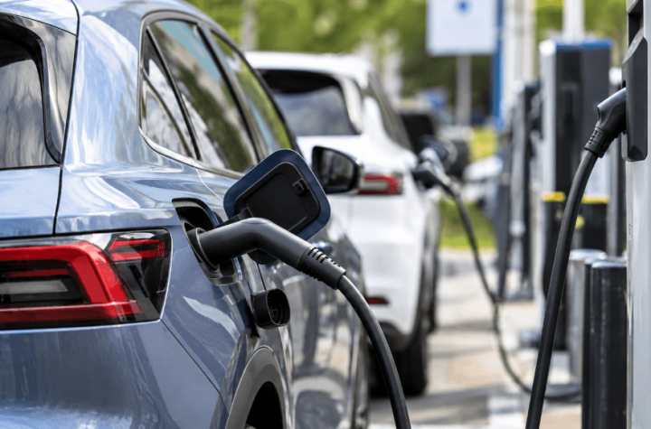 E-Auto-Anteil bei Neuzulassungen erreicht Rekordhoch in Deutschland